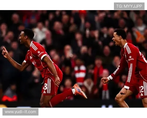 利物浦新海报亮相对阵利兹联维尔茨阿利松伊萨克齐聚一堂